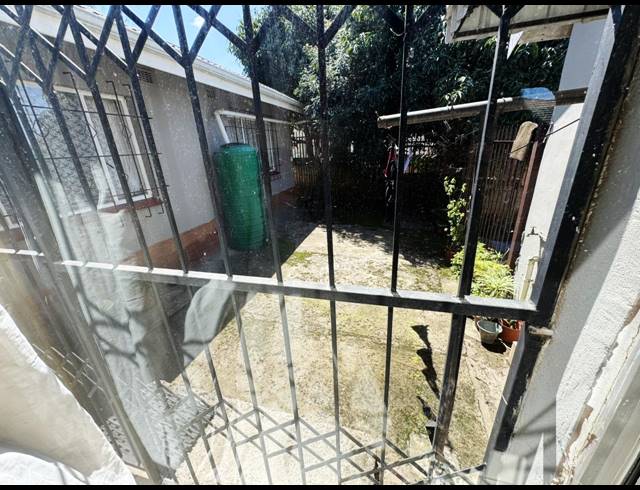 3 BEDROOM FREESTANDING FOR SALE IN LOTUSVILLE